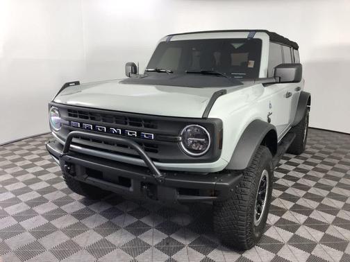2022 Ford Bronco Black Diamond
