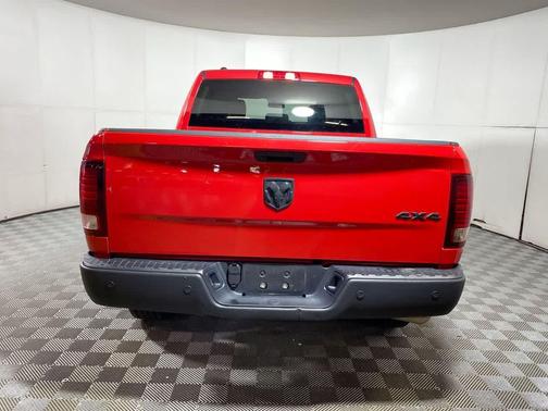 2024 RAM 1500 Classic Warlock Crew Cab 4x4 5'7' Box