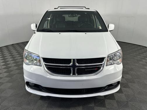 White Knuckle Clearcoat 2017 Dodge Grand Caravan SXT
