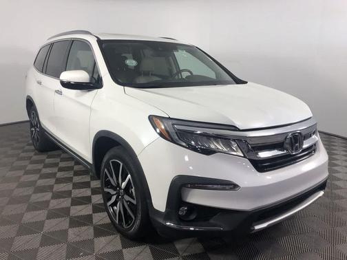 2021 Honda Pilot Touring 8-Passenger