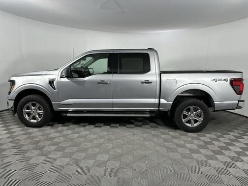 ICONIC SILVER METALLIC 2024 Ford F-150 XLT