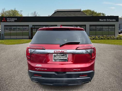 2023 GMC Acadia AWD AT4