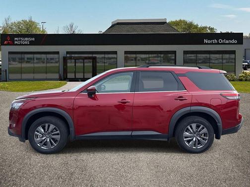 2024 Nissan Pathfinder SV FWD