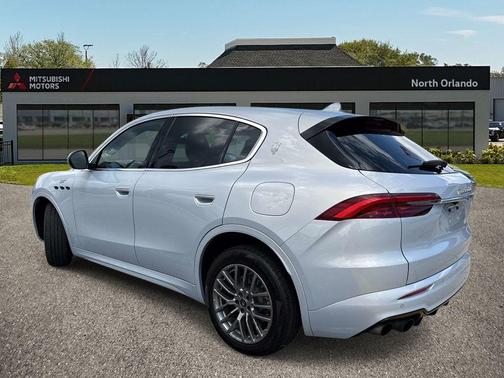 Bianco 2024 Maserati Grecale GT