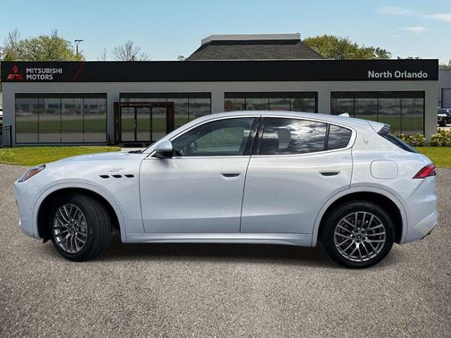 Bianco 2024 Maserati Grecale GT
