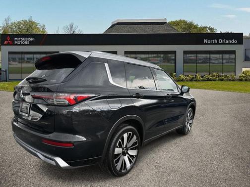 2025 Mitsubishi Outlander PLATINUM EDITION 2.5 S-AWC