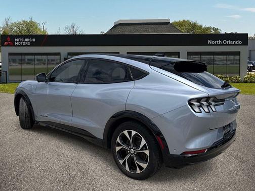 Grabber Blue Metallic 2022 Ford Mustang Mach-E Premium