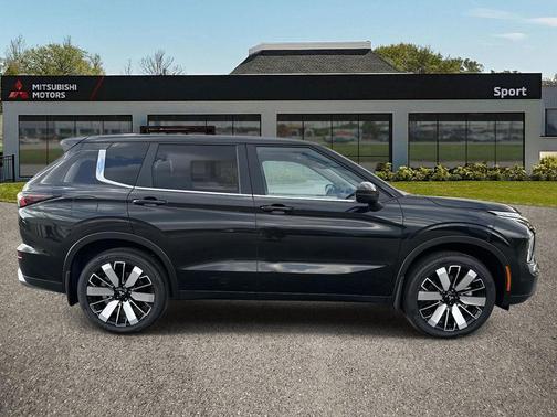 2025 Mitsubishi Outlander SE 2.5 2WD