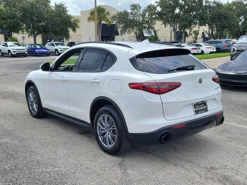Alfa White 2022 Alfa Romeo Stelvio Sprint