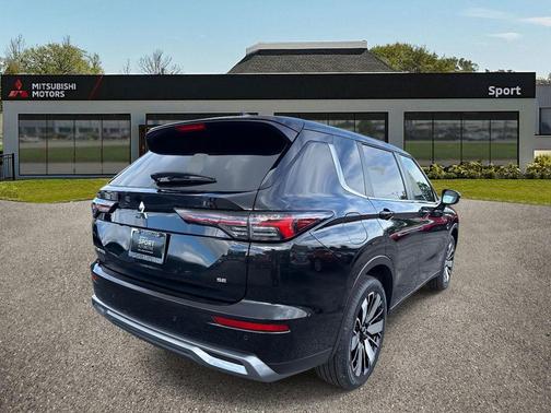 2025 Mitsubishi Outlander SE 2.5 2WD