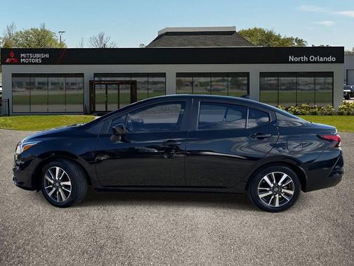 2022 Nissan Versa 1.6 SV