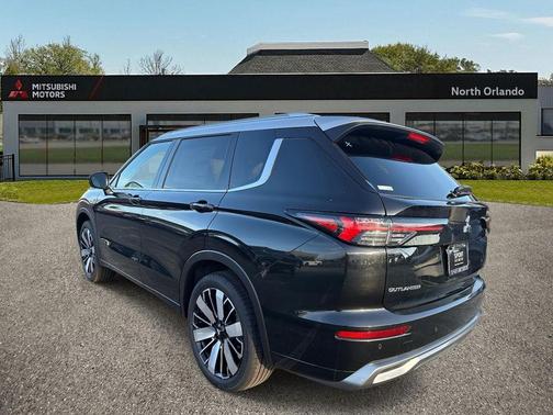 2025 Mitsubishi Outlander PLATINUM EDITION 2.5 S-AWC