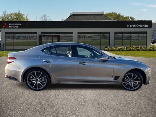 2025 Genesis G70 2.5T RWD