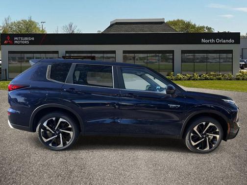 2025 Mitsubishi Outlander PHEV SE S-AWC