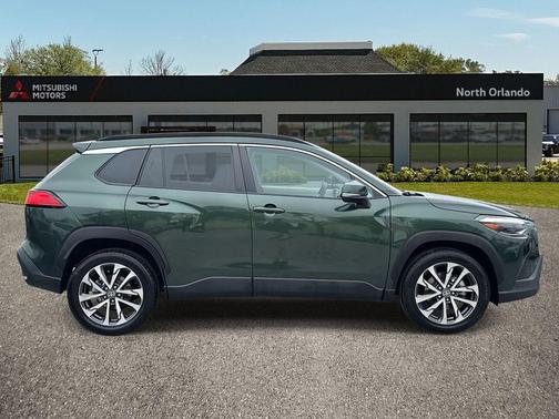 2023 Toyota Corolla Cross XLE