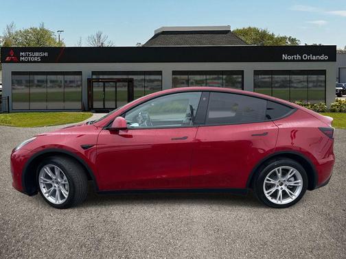 2022 Tesla Model Y Long Range Dual Motor All-Wheel Drive