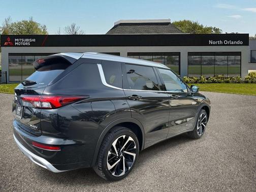 2025 Mitsubishi Outlander PHEV SEL