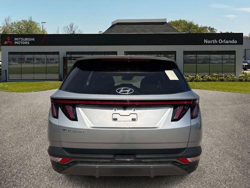Shimmering Silver 2023 Hyundai TUCSON Limited