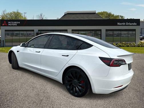 Pearl White Multi-Coat 2022 Tesla Model 3 Performance