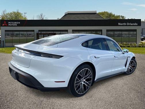 2023 Porsche Taycan 4S