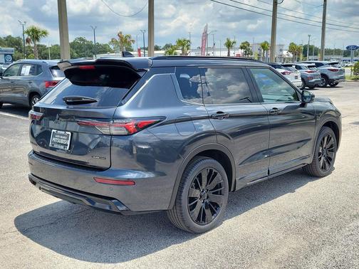 Graphite Grey With Black Roof 2026 Mitsubishi Outlander Black Edition