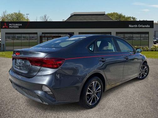 Gravity Gray 2022 Kia Forte LXS