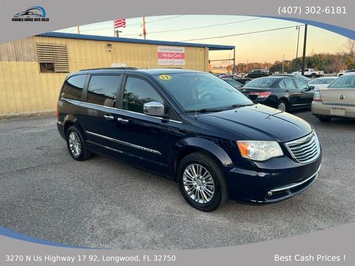 2013 Chrysler Town & Country Touring-L