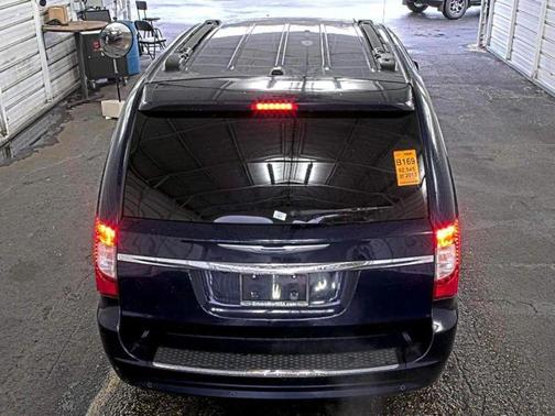 2013 Chrysler Town & Country Touring-L