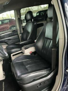 2013 Chrysler Town & Country Touring-L