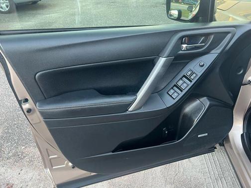 2014 Subaru Forester 2.5i Touring