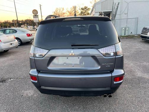 2010 Mitsubishi Outlander XLS