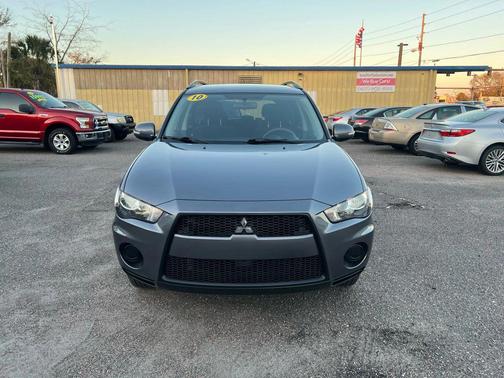 2010 Mitsubishi Outlander XLS