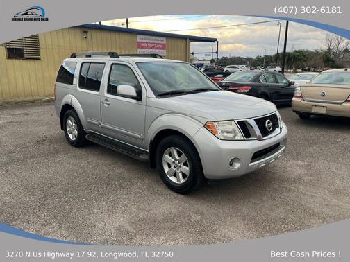 2011 Nissan Pathfinder SV