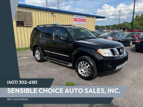 2012 Nissan Pathfinder LE