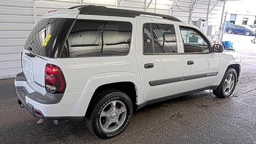 2004 Chevrolet TrailBlazer EXT LS