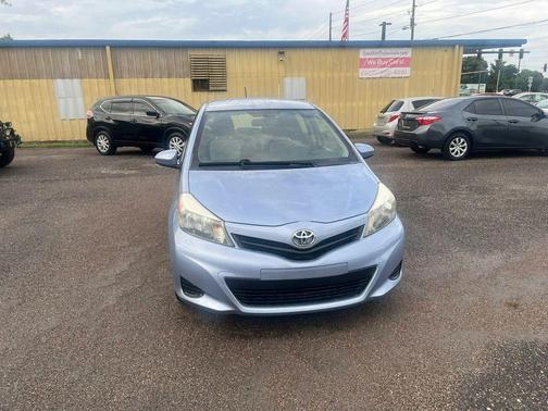 Blue 2013 Toyota Yaris LE