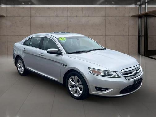 2010 Ford Taurus SEL