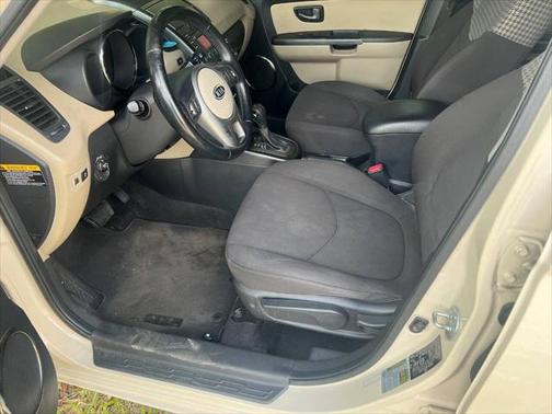 2011 Kia Soul +