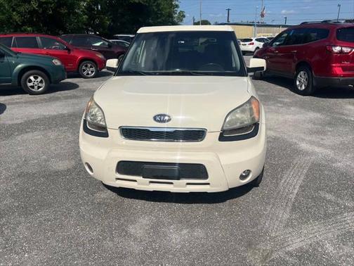 2011 Kia Soul +