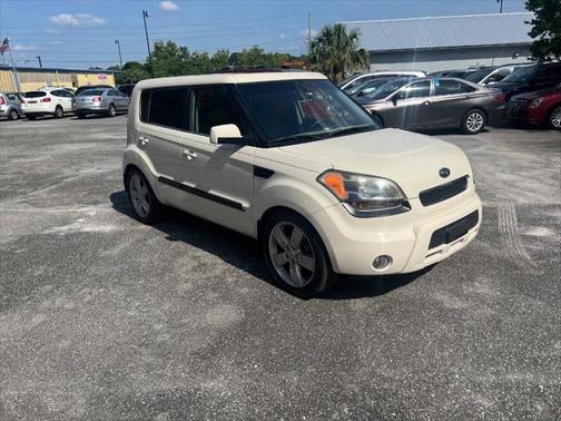 2011 Kia Soul +