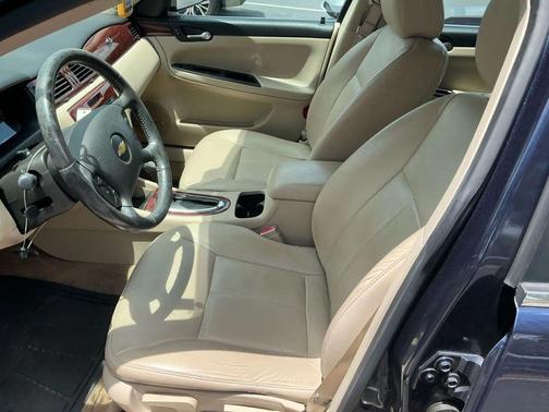 Blue 2009 Chevrolet Impala LT