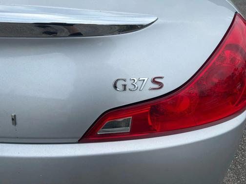 2009 INFINITI G37 Journey