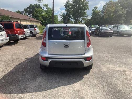 2013 Kia Soul Base