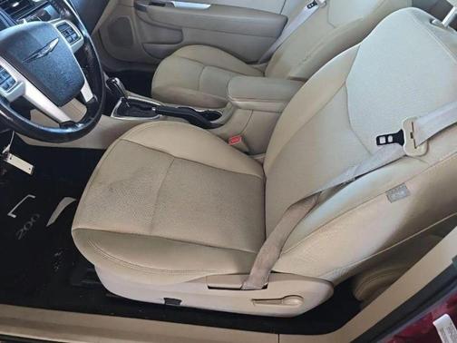 2011 Chrysler 200 Touring