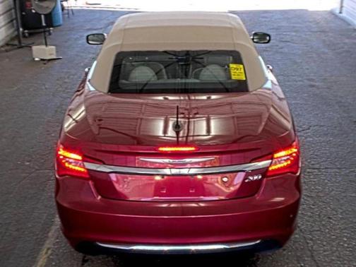 2011 Chrysler 200 Touring