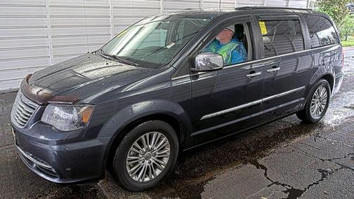 2013 Chrysler Town & Country Touring-L