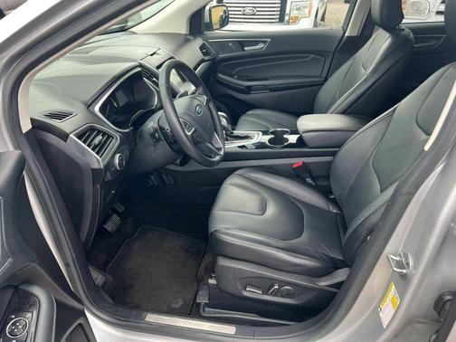 Ingot Silver Metallic 2017 Ford Edge Titanium