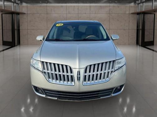 2010 Lincoln MKT Base 4dr Crossover