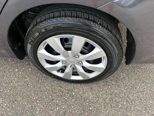 Magnetic Gray Metallic 2011 Toyota Corolla LE
