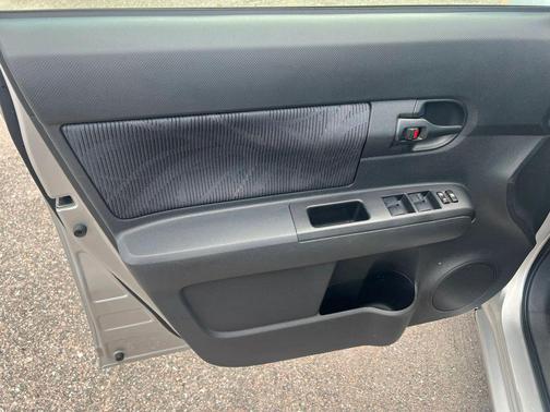 2012 Scion xB Release Series 9.0